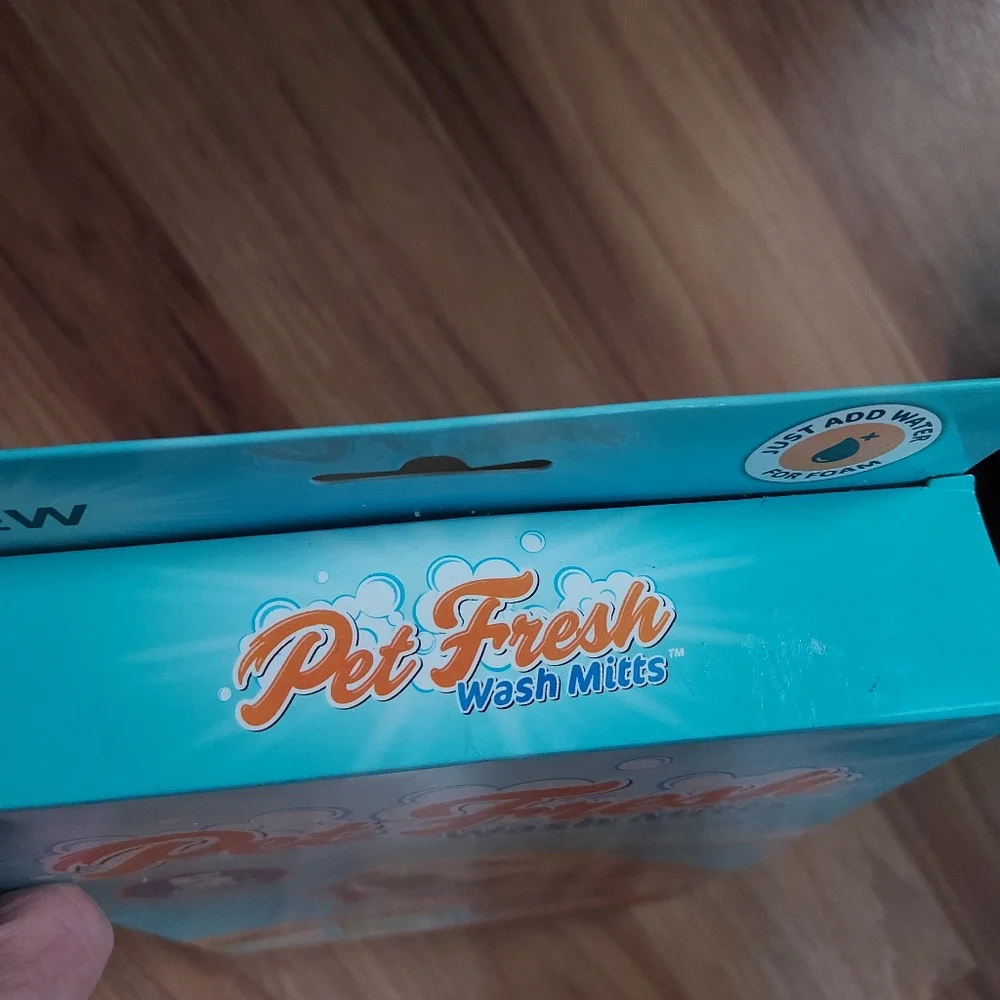 Pet Fresh Wash Mitts No Rinse Pet Cleaner New